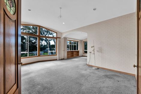 Photo of property in 64 Waiwaka Terrace, Strandon, New Plymouth, 4312