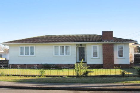 Photo of property in 1/1 Edmund Hillary Avenue, Papakura, 2110