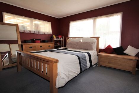 Photo of property in 65 John Walker Drive, Manurewa, Auckland, 2102