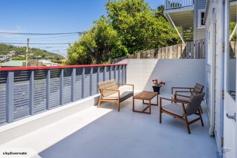 Photo of property in 14 Freeling Street, Island Bay, Wellington, 6023