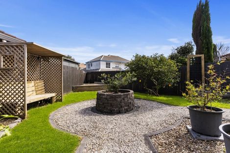 Photo of property in 2/83 Meadowland Drive, Somerville, Auckland, 2014