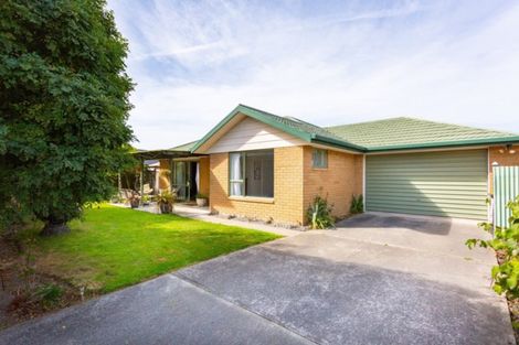 Photo of property in 19 Thistledown Place, Woolston, Christchurch, 8062