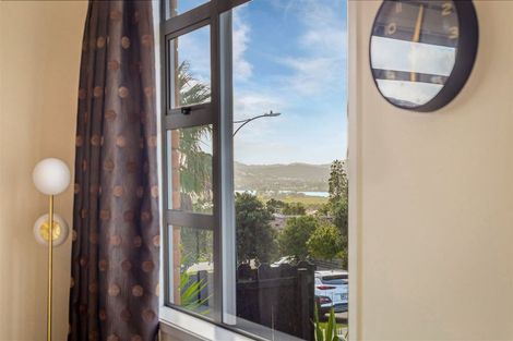 Photo of property in 10 Seamount Drive, Red Beach, 0932