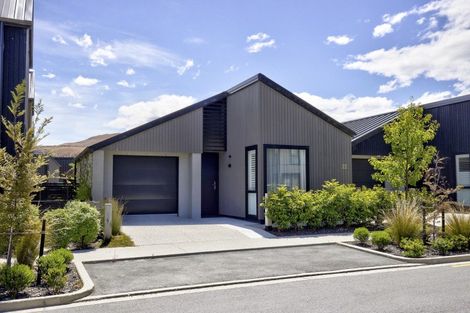 Photo of property in 22 Mulholland Drive, Jacks Point, 9371