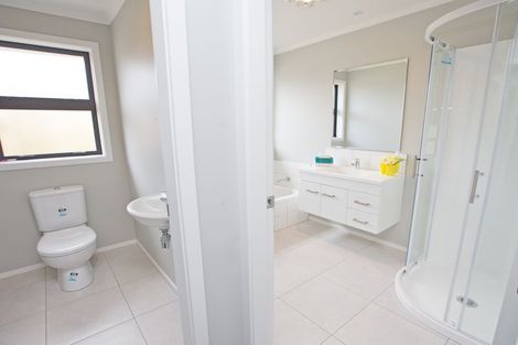 Photo of property in 6 Levi Place, Kelvin Grove, Palmerston North, 4414