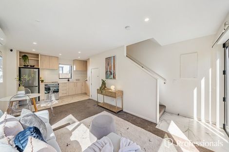 Photo of property in 2/97 Whites Line East, Waiwhetu, Lower Hutt, 5010