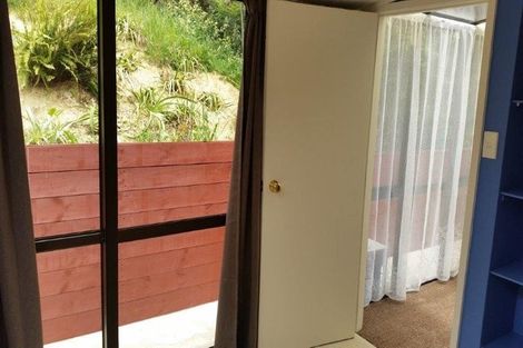 Photo of property in 8 Harold Grove, Stokes Valley, Lower Hutt, 5019