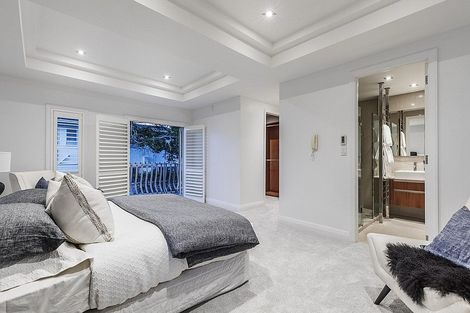 Photo of property in 270 Hurstmere Road, Takapuna, Auckland, 0622