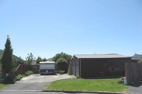 Photo of property in 31 Beauford Place, Parklands, Christchurch, 8083