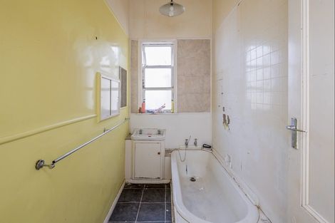 Photo of property in Cambridge Street, Levin, 5510