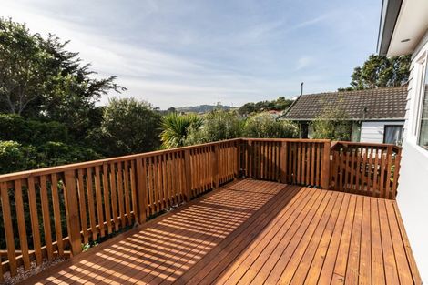 Photo of property in 147 Helston Road, Paparangi, Wellington, 6037