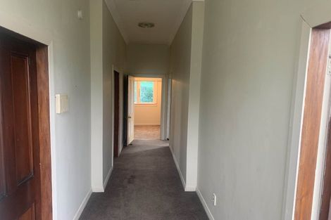 Photo of property in 20 Athol Place, Ravensbourne, Dunedin, 9022