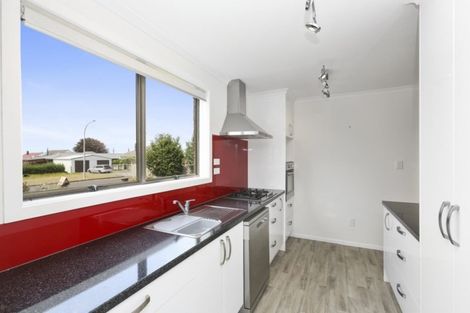 Photo of property in 77 Cressida Avenue, Stratford, 4332