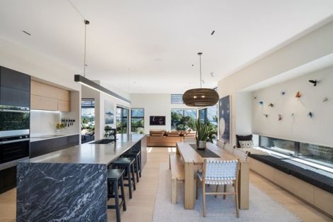 Photo of property in 5 Forest Heights, Wanaka, 9305