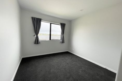 Photo of property in 35 Symes Drive, Red Beach, 0932