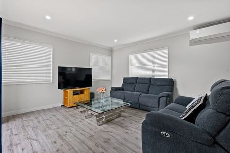 Photo of property in 20 Softwood Avenue, Takanini, 2110