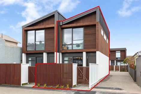 Photo of property in 149u2 Onepu Road, Lyall Bay, Wellington, 6022