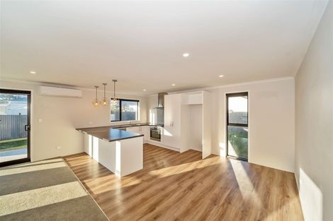 Photo of property in 32a Hunter Street, Hawera, 4610