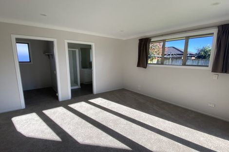 Photo of property in 19 Watkins Road, Cambridge, 3434