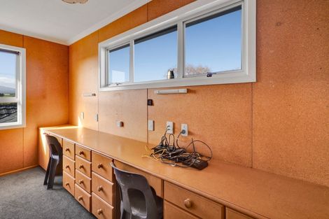 Photo of property in 2775 Eltham Road, Te Kiri, Opunake, 4682