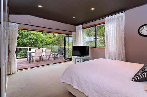 Photo of property in 3 Inaka Place, Titirangi, Auckland, 0604