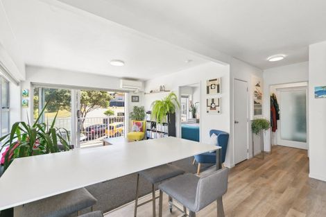 Photo of property in 11/32u Akaroa Drive, Maupuia, Wellington, 6022