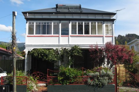 Photo of property in 344 Hardy Street, Nelson, 7010