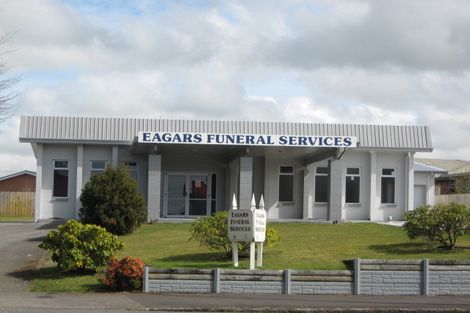 Photo of property in 379 Broadway, Stratford, 4332