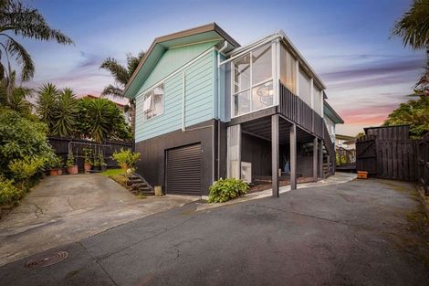Photo of property in 74 Keegan Drive, Massey, Auckland, 0614