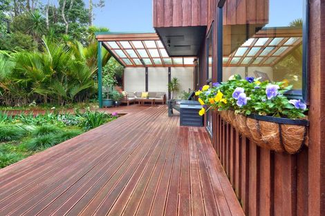 Photo of property in 3 Inaka Place, Titirangi, Auckland, 0604