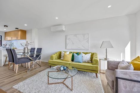 Photo of property in 27 Carole Crescent, Pakuranga, Auckland, 2010