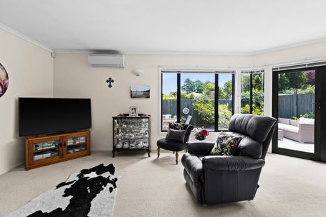 Photo of property in 2/38 Avondale Road, Taradale, Napier, 4112