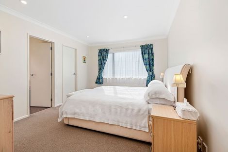 Photo of property in 72 Staithes Drive North, Whitby, Porirua, 5024