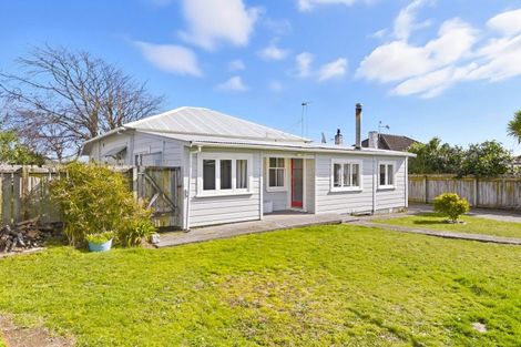 Photo of property in 106 Queen Street West, Levin, 5510