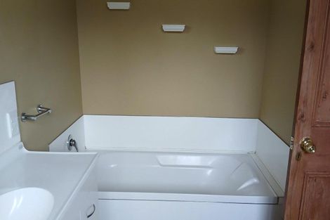 Photo of property in 35 Lauder-omakau Road, Omakau, 9376