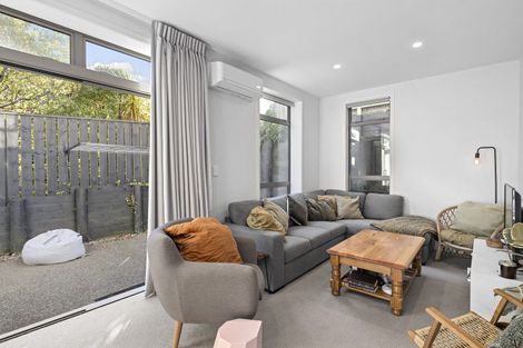 Photo of property in 30u4 Monowai Road, Johnsonville, Wellington, 6037