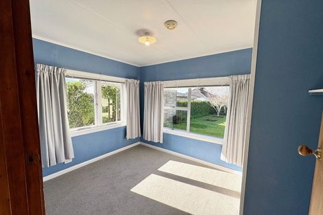 Photo of property in 23 Paynters Avenue, Strandon, New Plymouth, 4312