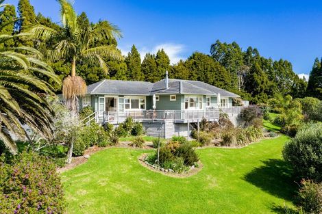 Photo of property in 122 Massey Road, Waipu, 0582