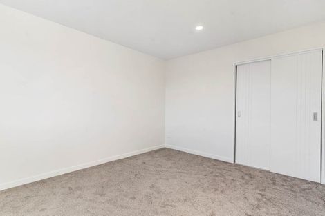 Photo of property in 40c Cyclarama Crescent, Massey, Auckland, 0614