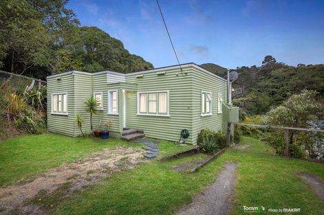 Photo of property in 60 Allington Road, Karori, Wellington, 6012