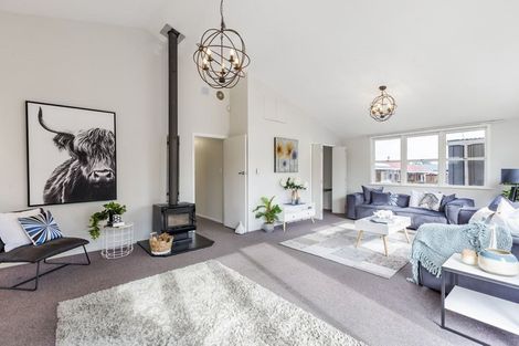 Photo of property in 21 Keeney Court, Papakura, 2110