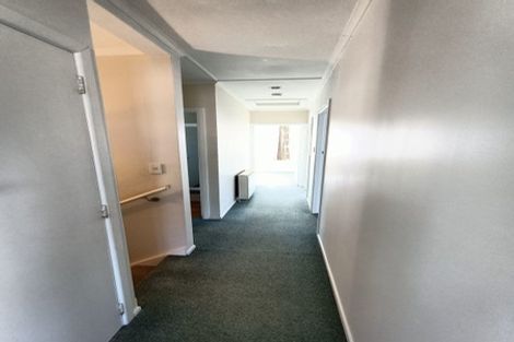 Photo of property in 42 Bracken Road, Paparangi, Wellington, 6037