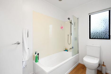 Photo of property in 120 Grey Street, Cambridge, 3434