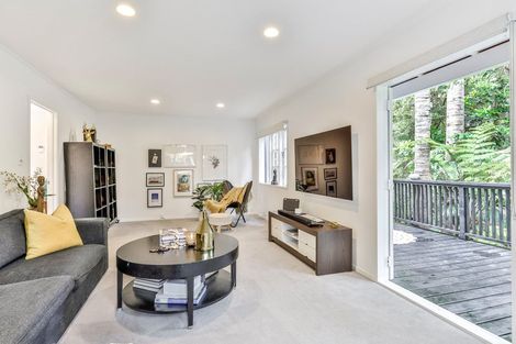 Photo of property in 119 Daffodil Street, Titirangi, Auckland, 0604