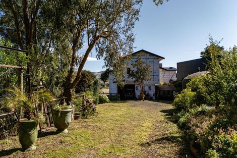 Photo of property in 5 Monarch Drive, Robinsons Bay, Akaroa, 7581