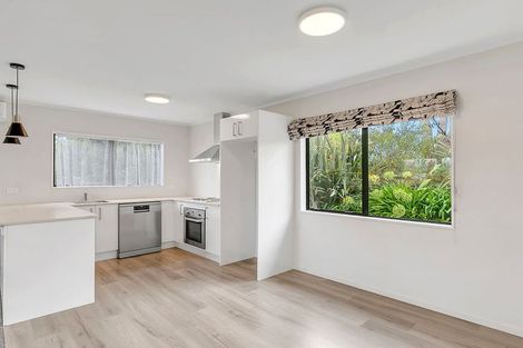 Photo of property in 17 Omapere Street, Whitby, Porirua, 5024