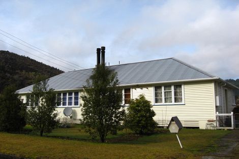 Photo of property in 7- 9 Times Street, Reefton, 7830