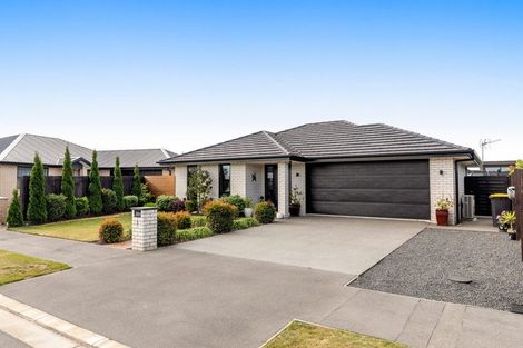 Photo of property in 3 Pierce Street, Marshland, Christchurch, 8083