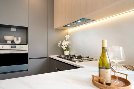 Photo of property in 8 Whakairo Crescent, Gulf Harbour, Whangaparaoa, 0930