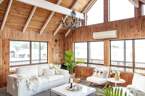 Photo of property in 8 Grey Avenue, Tairua, 3508